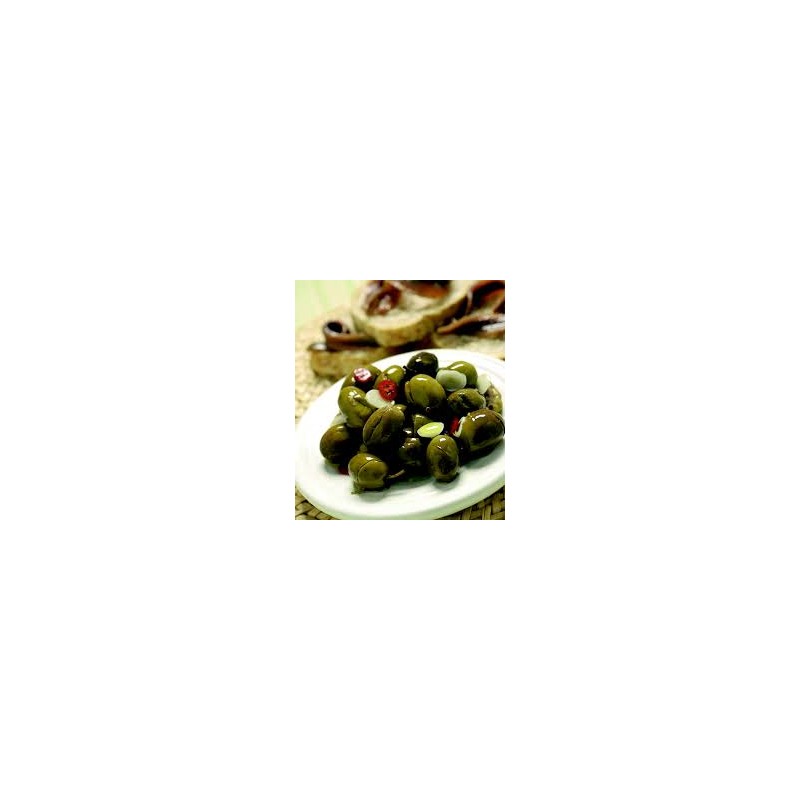 olive verdi a barchetta non condite